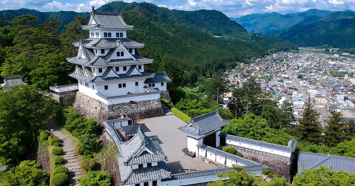 Gujo Hachiman castle above the town